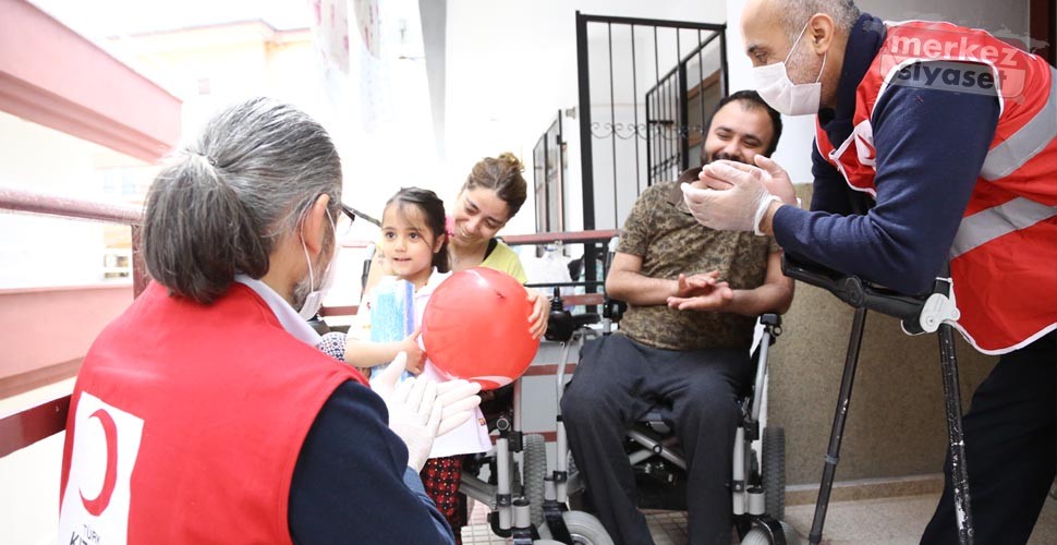 Kızılay’dan “Engelsiz Kulüp” projesi