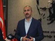 Gül, İstanbul Havalimanı Adliyesi’ni ziyaret etti