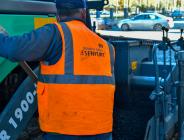 ESENYURT YOLLARINI YENİLEMEYE DEVAM EDİYOR