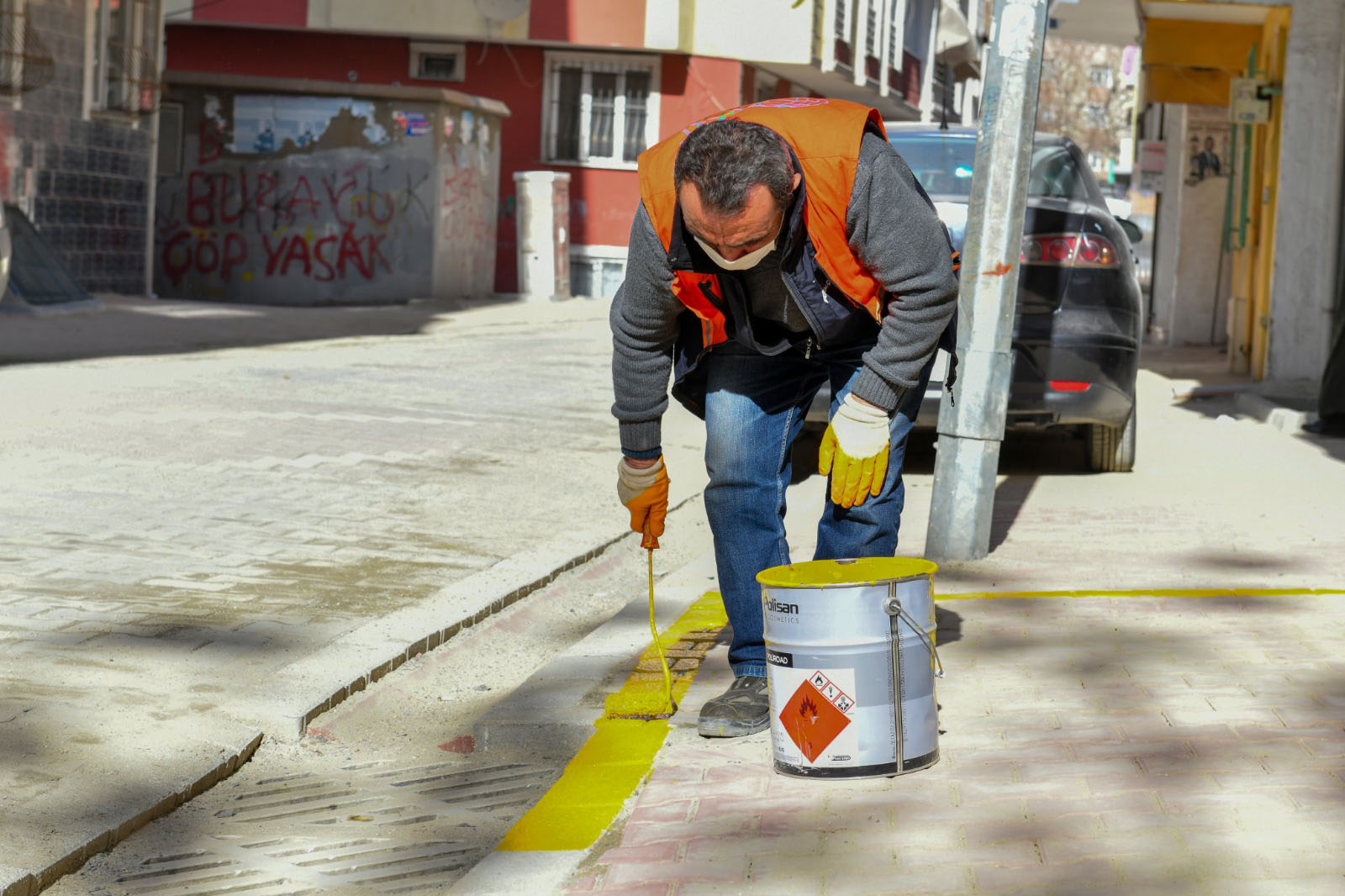 ESENYURT’TA HAYATI KOLAYLAŞTIRAN VE EĞLENDİREN BOYAMA