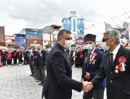 ESENYURT’TA 29 EKİM CUMHURİYET BAYRAMI ÇELENK SUNMA TÖRENİ