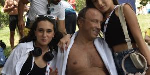 Belediye Başkanı Boğaz’ı yüzerek geçti