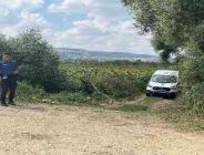 çiftçi ağaçların arasında erkek cesedi buldu