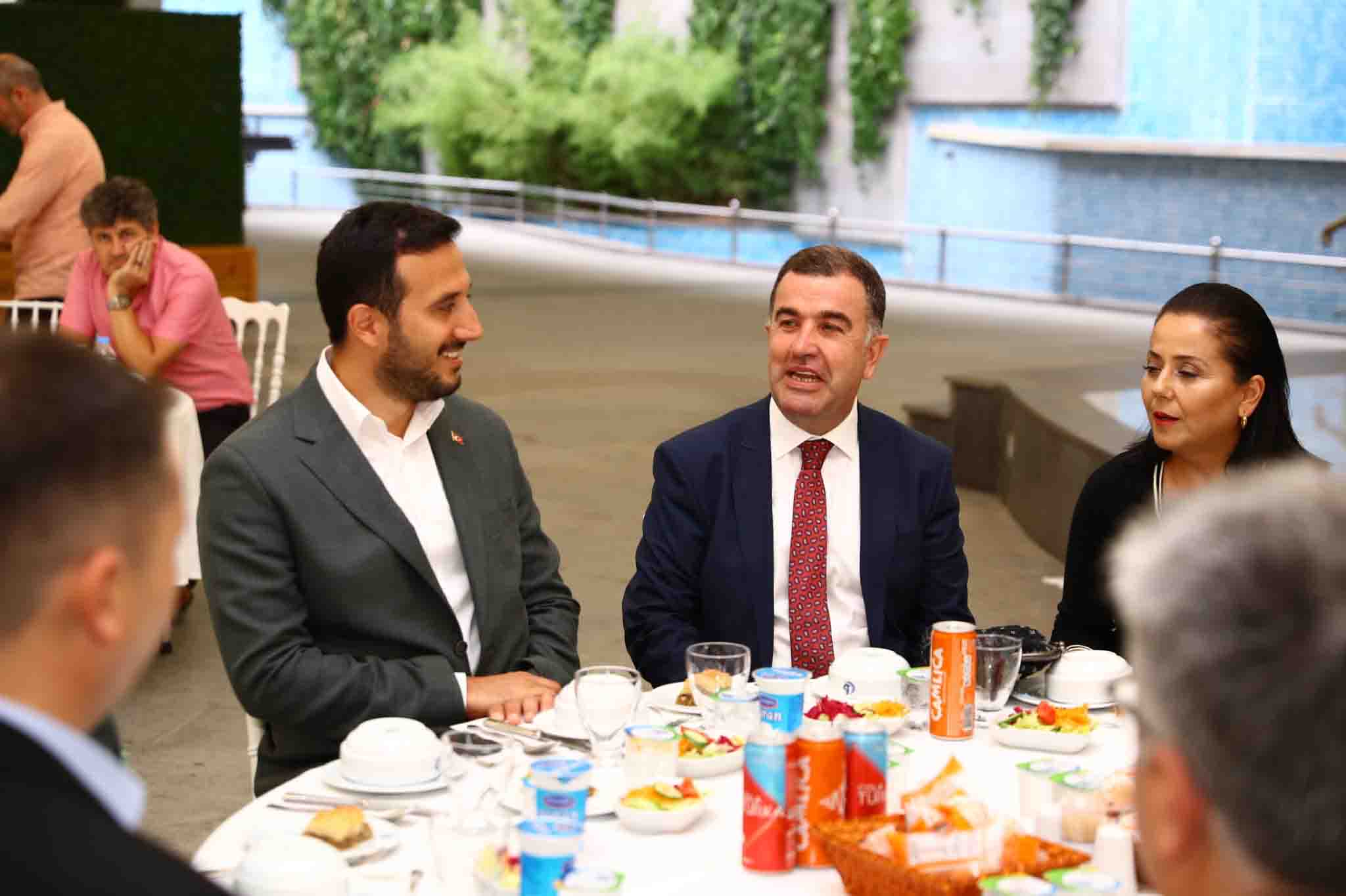 Bağcılar Kaymakamı Mustafa Eldivan’a veda yemeği