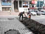 ESENYURT’TA BEKLENEN SAĞANAK YAĞIŞ ÖNCESİ GEREKLİ ÖNLEMLER ALINDI