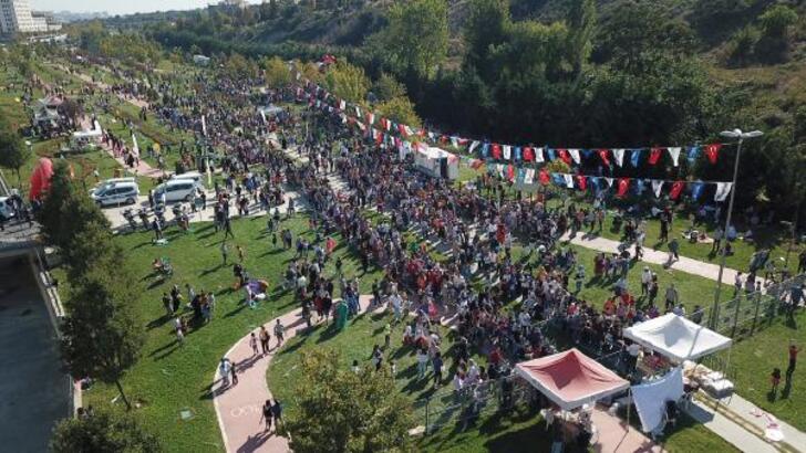 Küçükçekmece Uçurtma Şenliği’nde 5 bine yakın uçurtma dağıtıldı