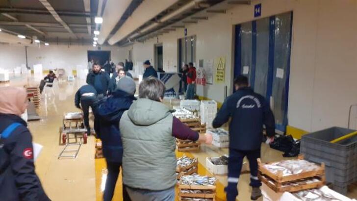 Beylikdüzü’nde av yasağını delen 9 balıkçıya 85 bin lira ceza