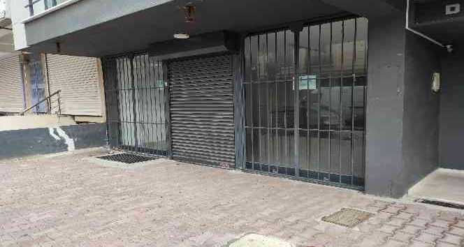 Kiralık dükkanlar boş kaldı