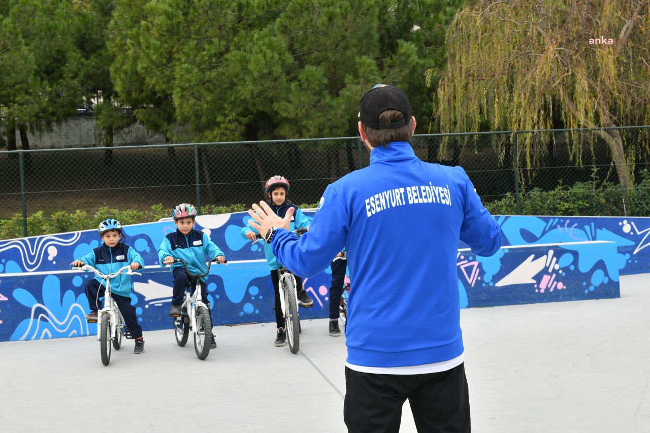 PEDALLAR SPOR İÇİN ÇEVRİLİYOR