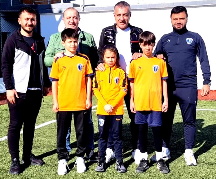 BEYLİKDÜZÜ’NDEN G.SARAY’A 3 OYUNCU