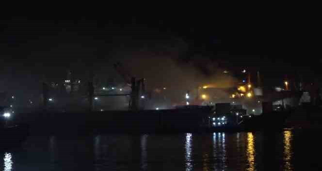 Tuzla’da balıkçı gemisinde yangın