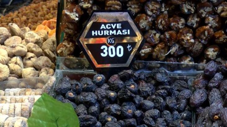 Eminönü’nde ramazan hareketliliği