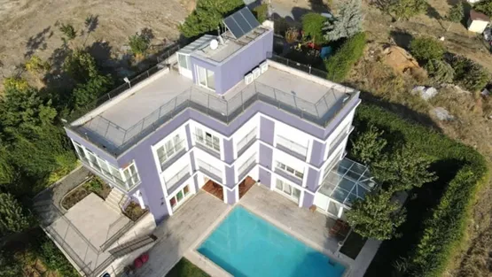 BEYLİKDÜZÜ’DE DEHŞET EVİ